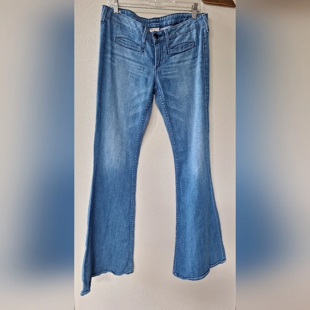 Y2K True Religion Womens Mid Rise Slim Thigh Flare Jeans Size 31x35 - Picture 1 of 10